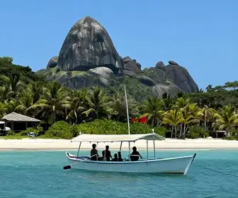 Descubra o Encanto do Passeio de Escuna em Guarapari