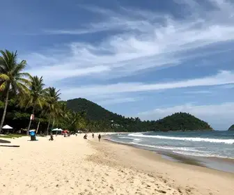 Praia da Areia Preta: Um Refúgio em Guarapari Praia da Areia Preta: Um Refúgio em Guarapari
