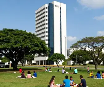 Sesc Guarapari: Um Refúgio de Lazer e Convivência